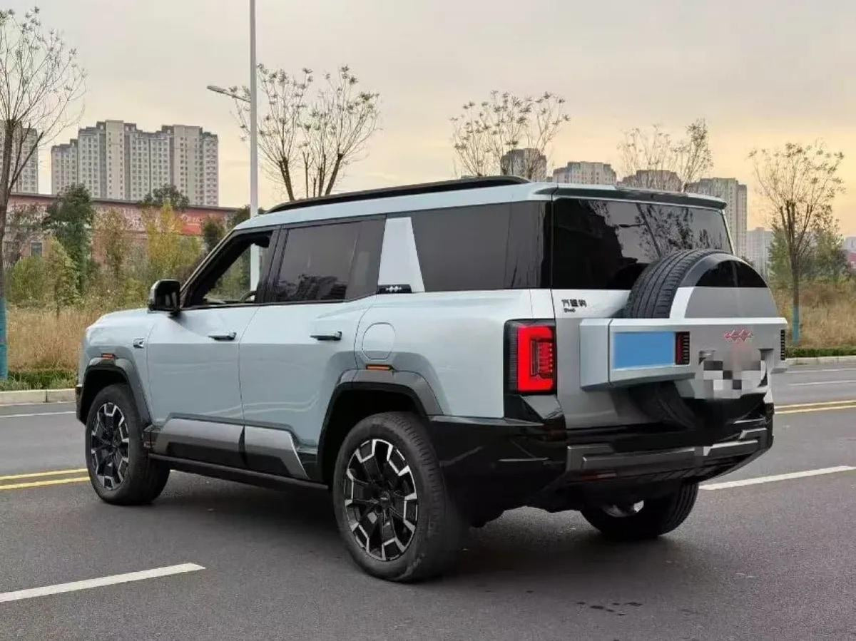 2025 FangChengBao Bao 8 2.0T 245HP L4 E-CVT PHEV 36.8KWH image 5