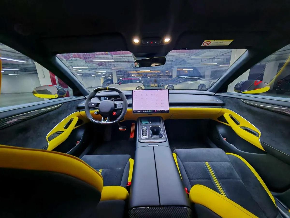 2025 Xiaomi SU7 Ultra BEV 93.7KWH 630km image 5