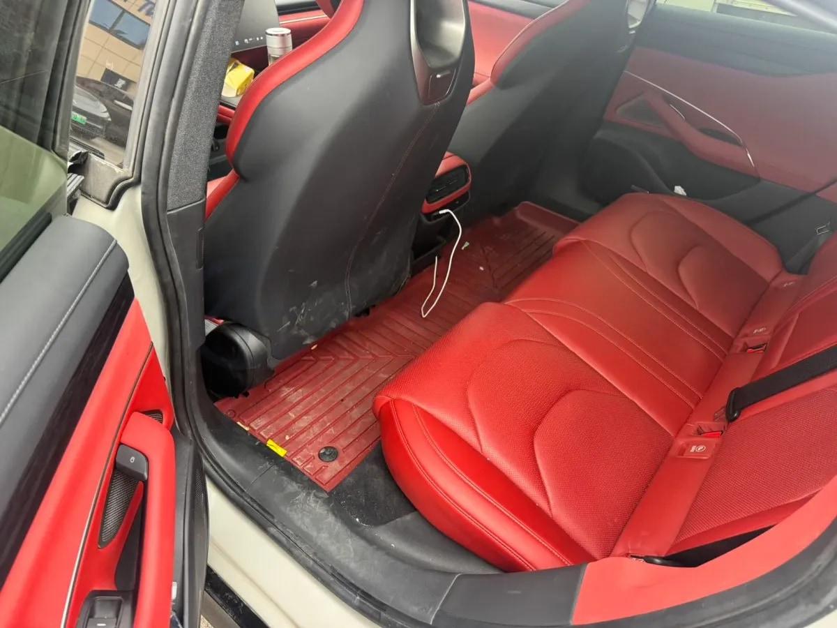 2024 Xiaomi SU7 BEV 73.6KWH image 5