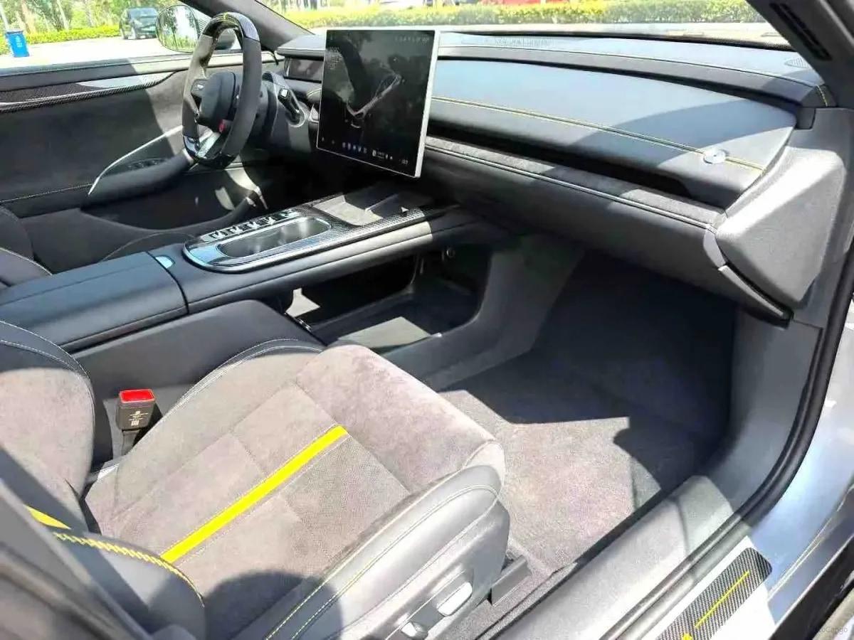 2025 Xiaomi SU7 Ultra BEV 93.7KWH 630km image 5