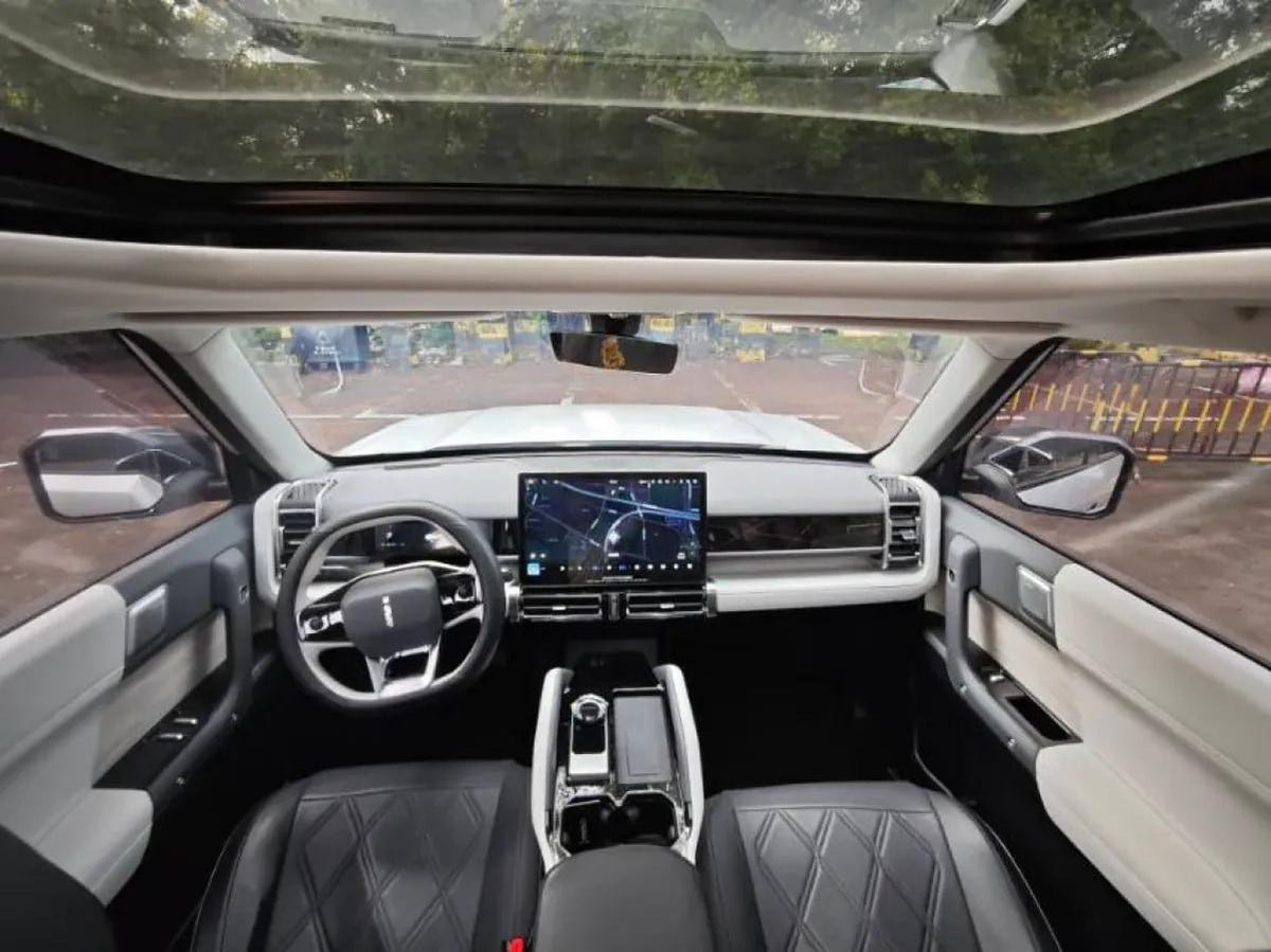2024 iCAR iCAR 03 BEV 65.69KWH 472km image 5