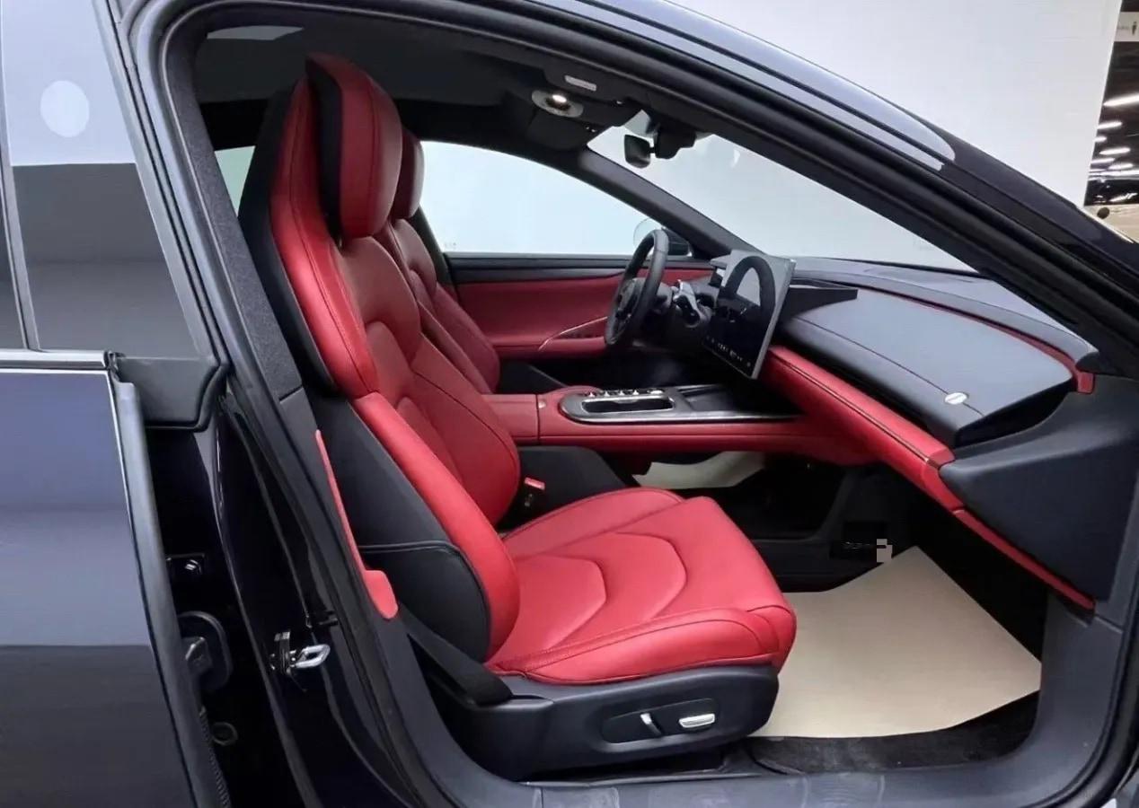 2024 Xiaomi SU7 BEV 94.3KWH image 5