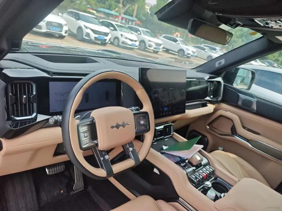 2025 FangChengBao Bao 8 2.0T 245HP L4 E-CVT PHEV 36.8KWH image 5