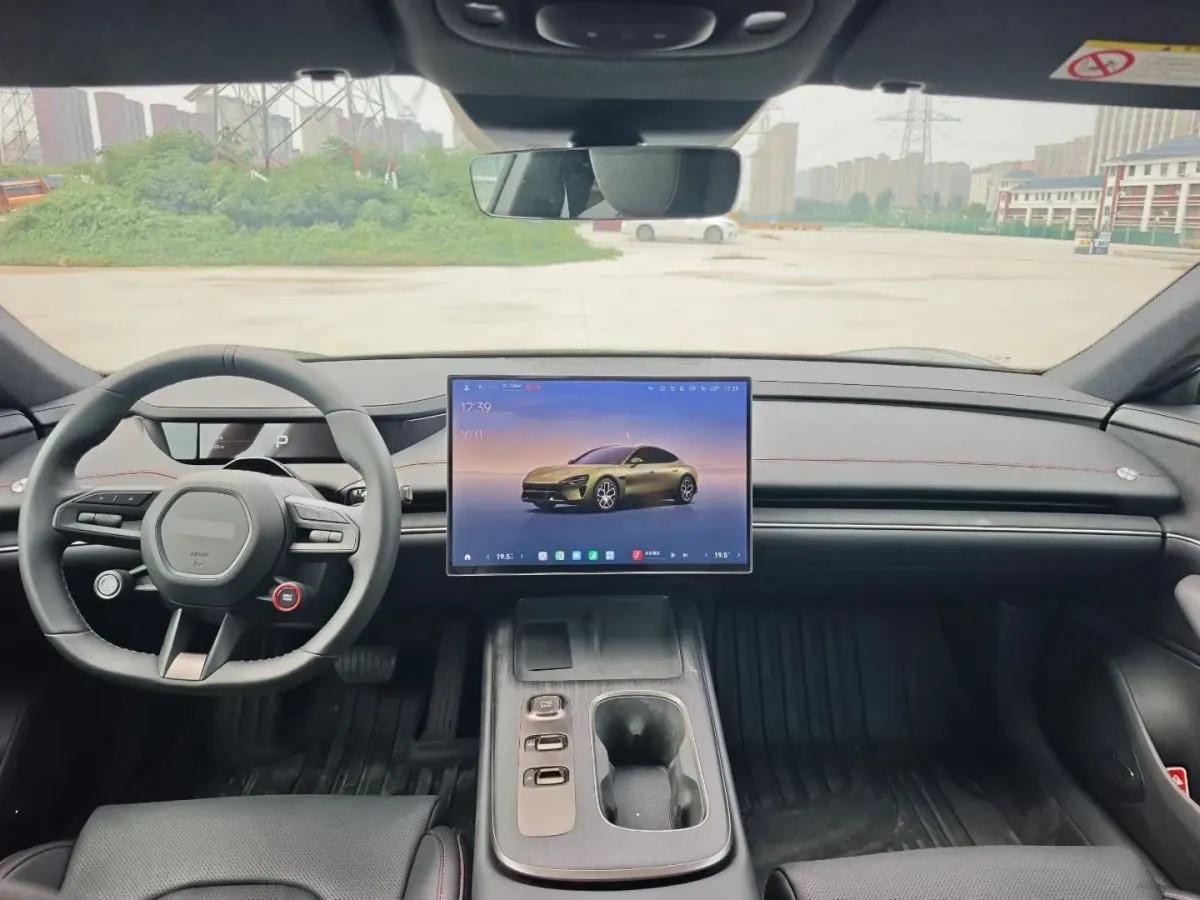 2024 Xiaomi SU7 BEV 73.6KWH 700km image 5