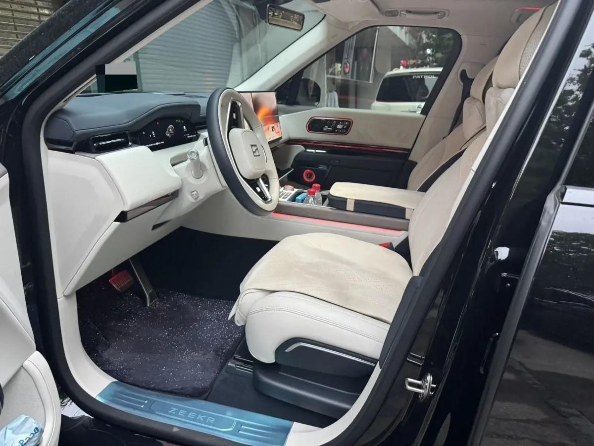 2025 Zeekr 9X 2.0T 279HP L4 1DHT PHEV image 5