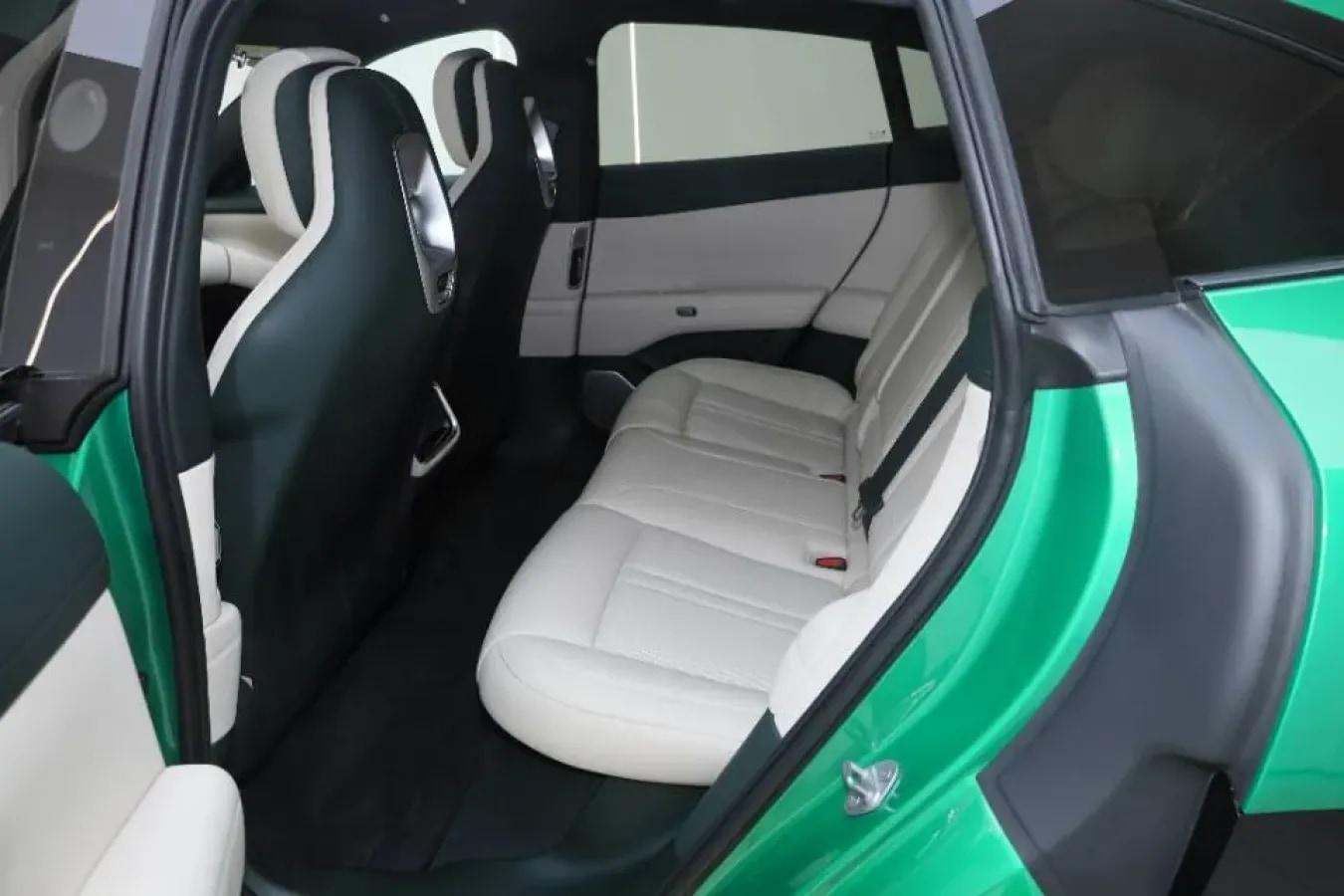 2025 Xiaomi YU7 BEV 96.3KWH 835km image 5