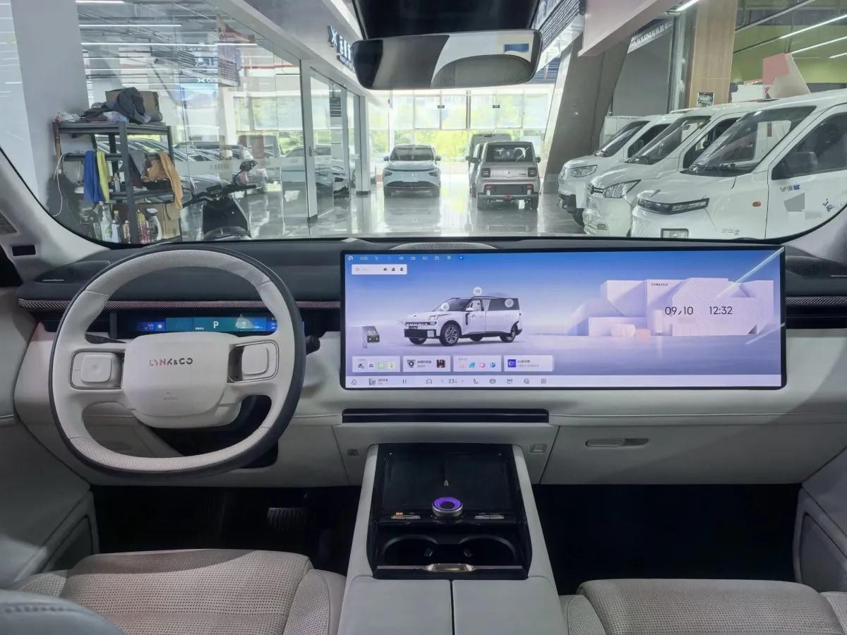 2025 LYNK&CO 900 2.0T 254HP L4 3DHT PHEV 52.38KWH 280km image 5