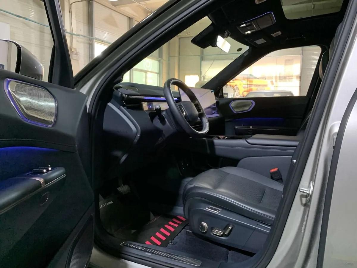 2025 LYNK&CO 900 2.0T 254HP L4 3DHT PHEV 52.38KWH 280km image 5