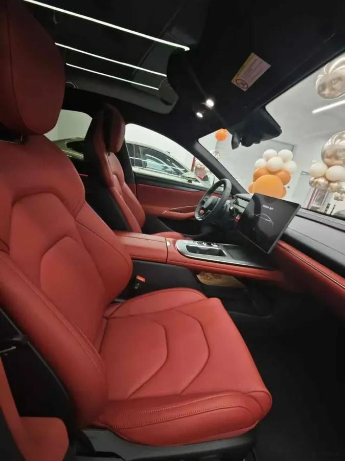 2024 Xiaomi SU7 BEV 94.3KWH image 5