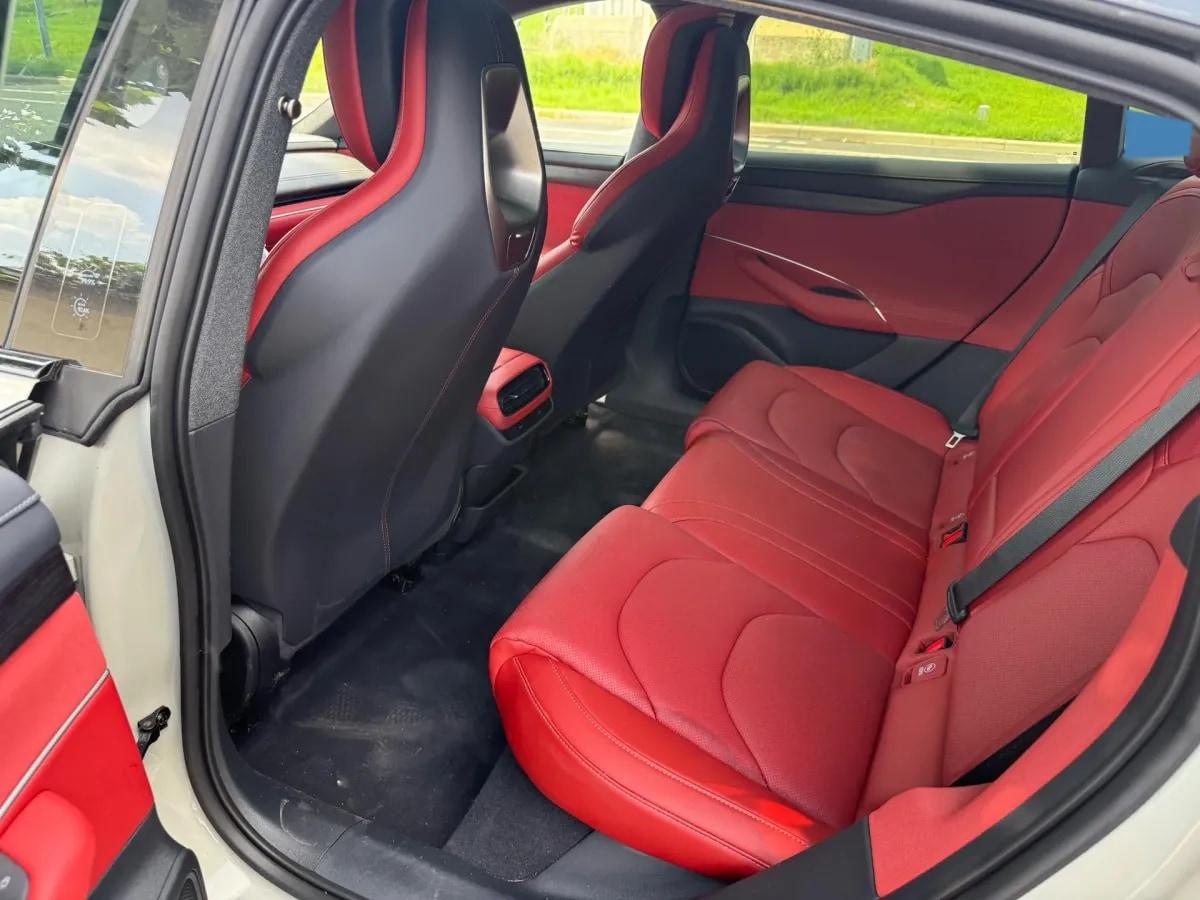 2024 Xiaomi SU7 BEV 94.3KWH image 5