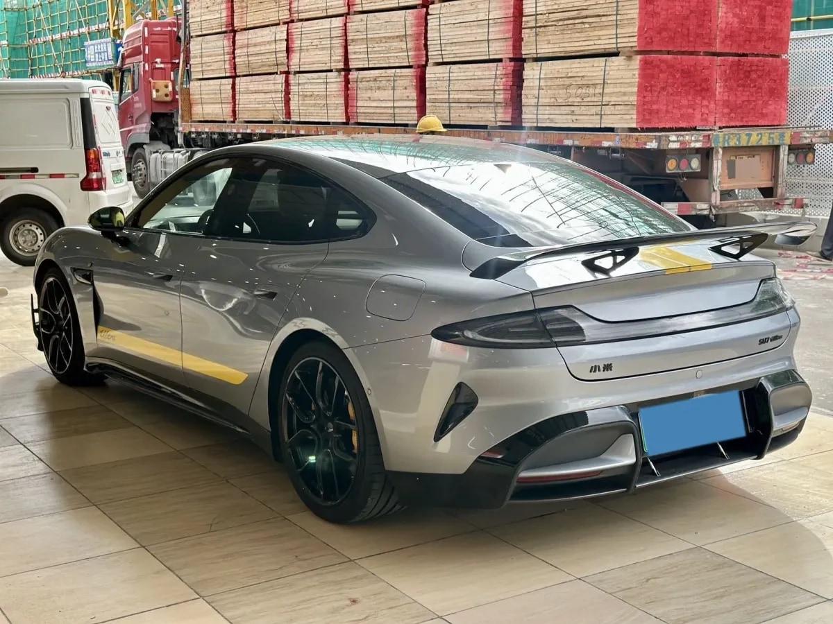 2025 Xiaomi SU7 Ultra BEV 93.7KWH 630km image 5