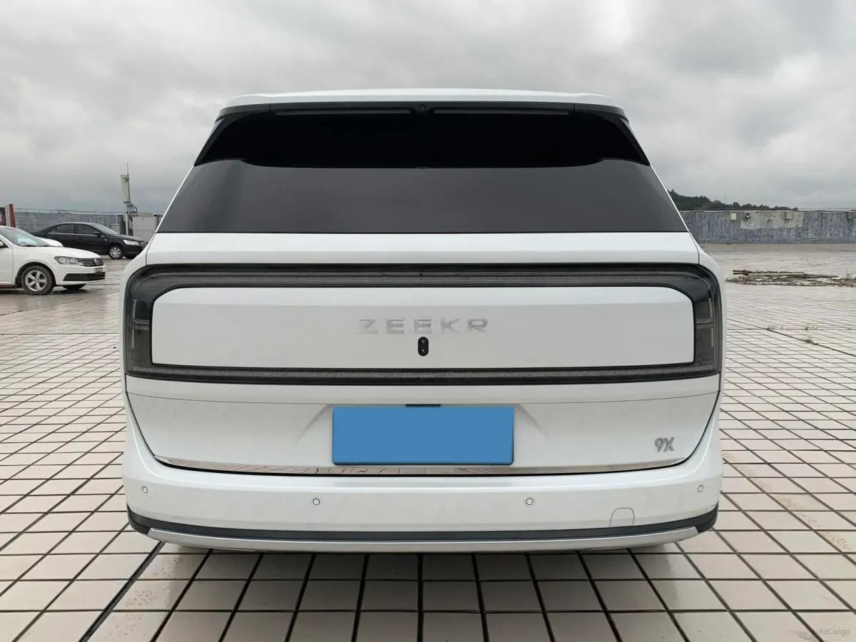 2025 Zeekr 9X 2.0T 279HP L4 1DHT PHEV 70KWH 380km image 5