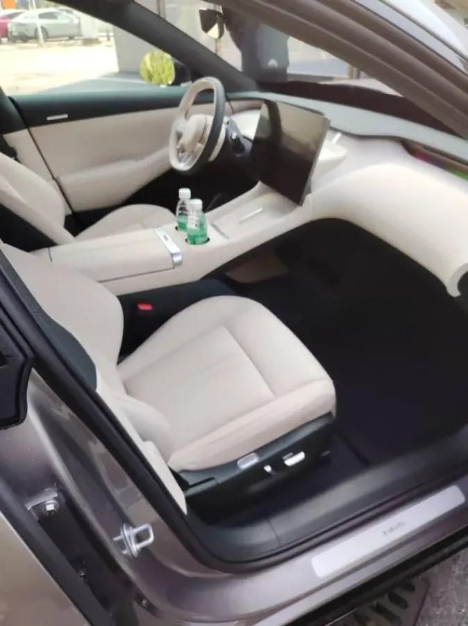 2025 Xiaomi YU7 BEV 96.3KWH 835km image 5