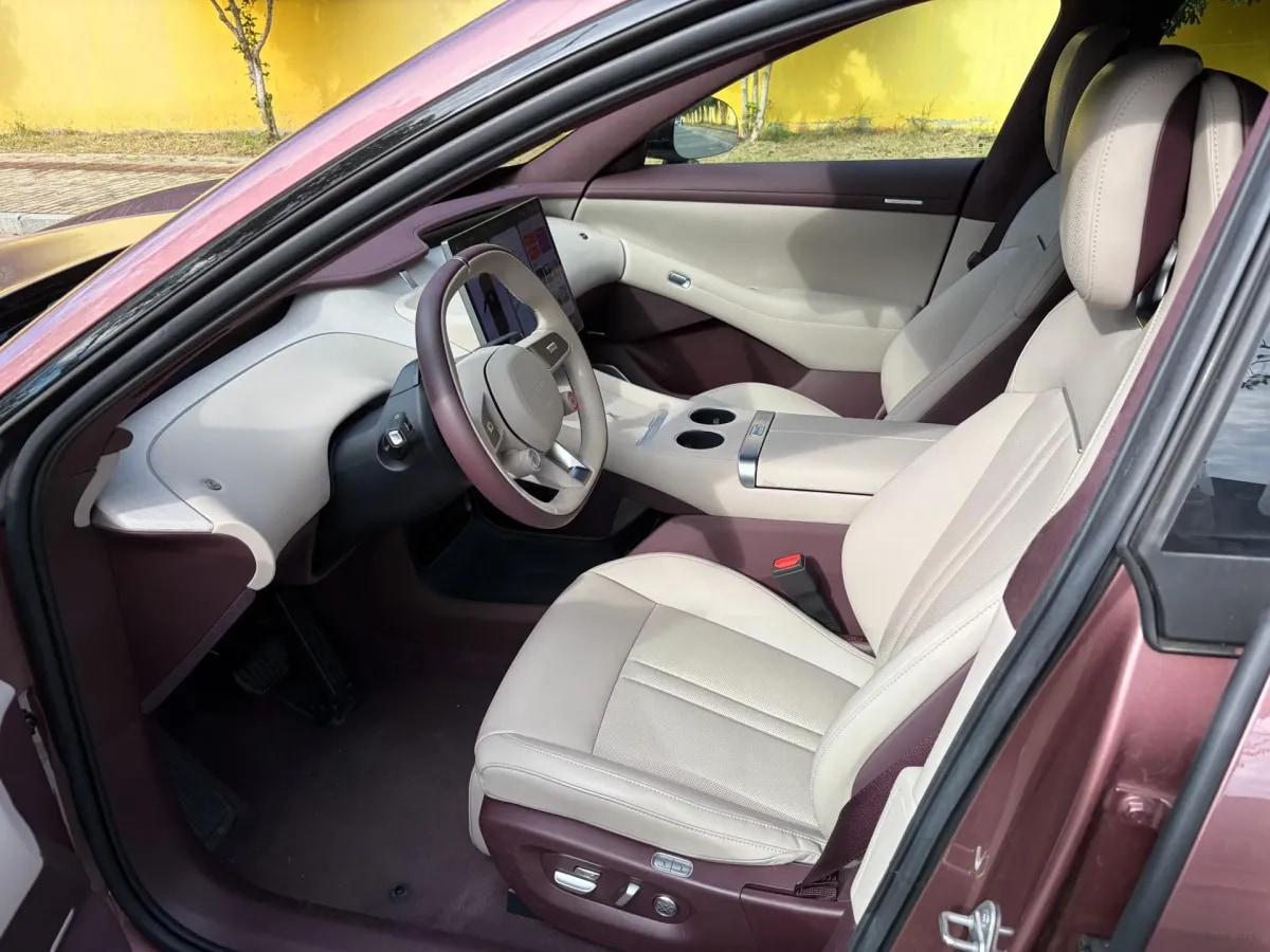 2025 Xiaomi YU7 BEV 101.7KWH image 5