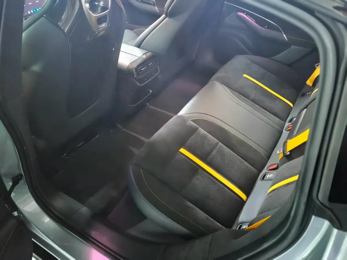 2025 Xiaomi SU7 Ultra BEV 93.7KWH 630km image 5