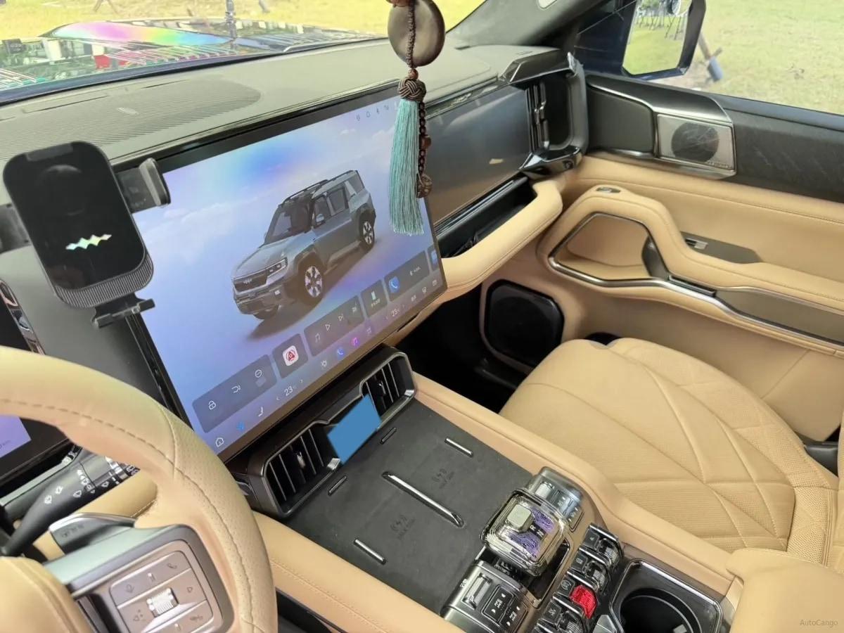 2025 Fang Cheng Bao Bao 8 2.0T 245HP L4 E-CVT PHEV 36.8KWH image 5