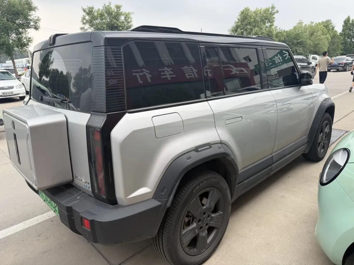 2024 iCAR iCAR 03 BEV 65.69KWH image 5