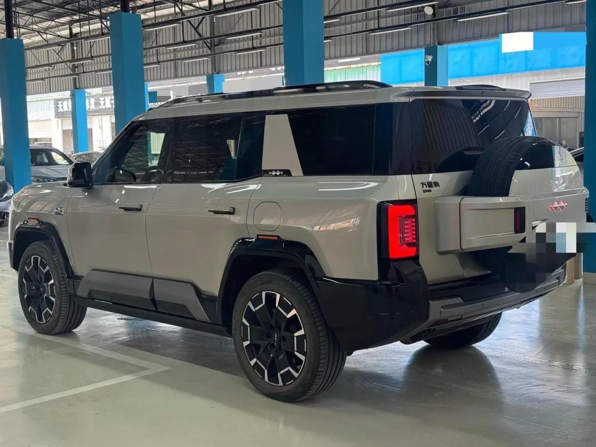 2025 FangChengBao Bao 8 2.0T 245HP L4 E-CVT PHEV 36.8KWH image 5
