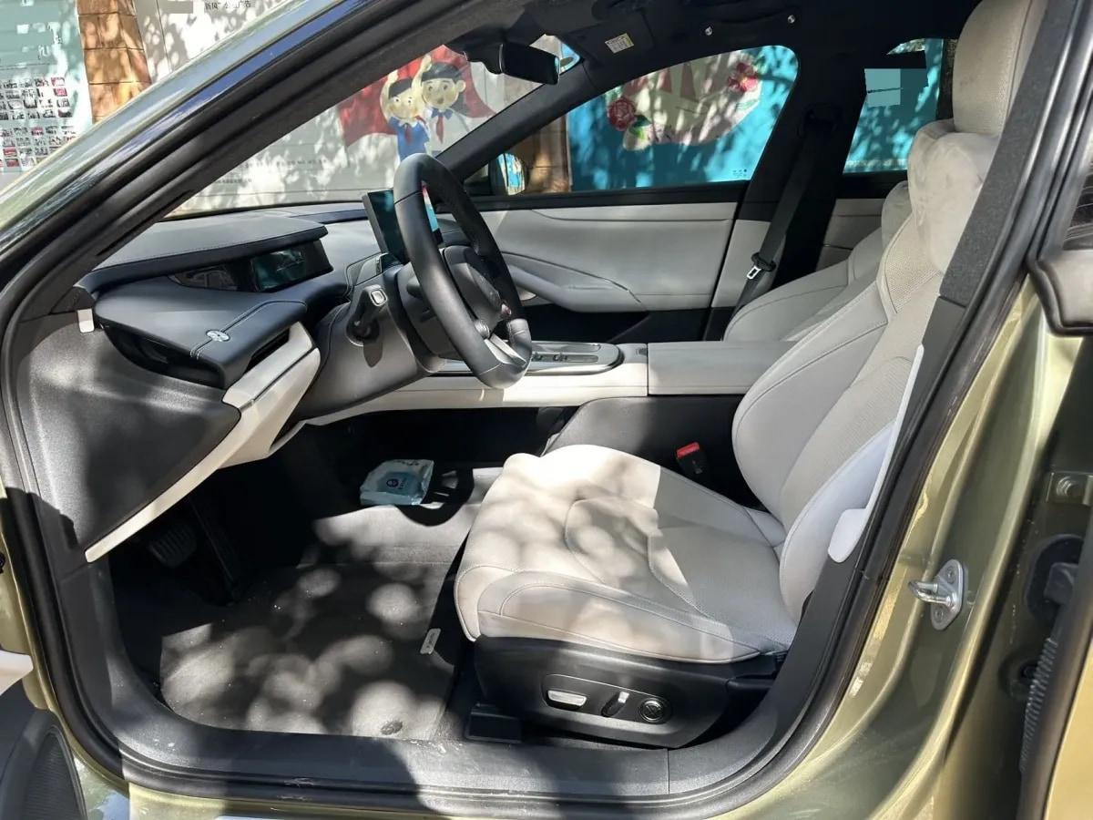 2024 Xiaomi SU7 BEV 73.6KWH image 5