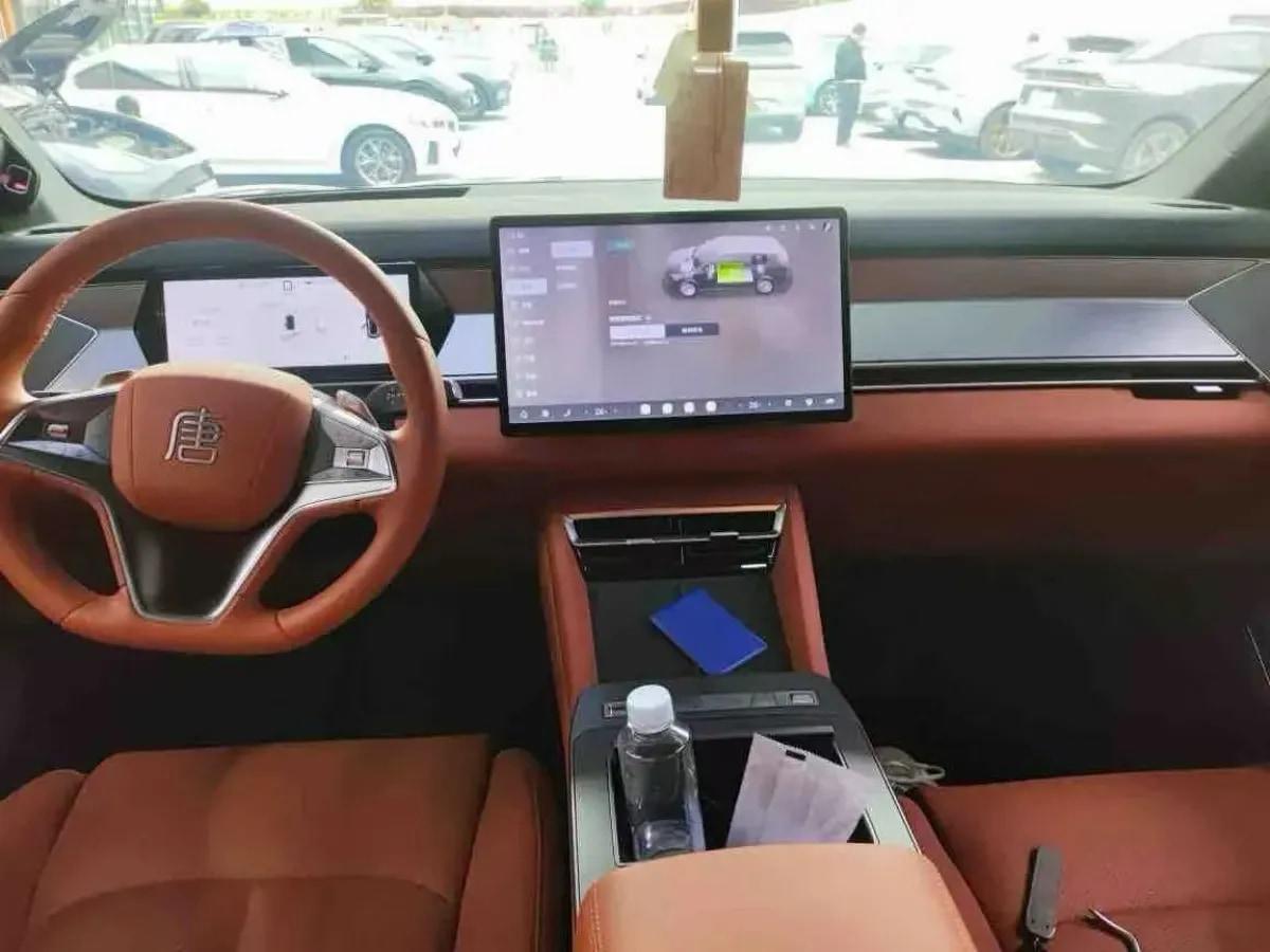 2025 BYD Tang L 1.5T 156HP L4 E-CVT PHEV image 5