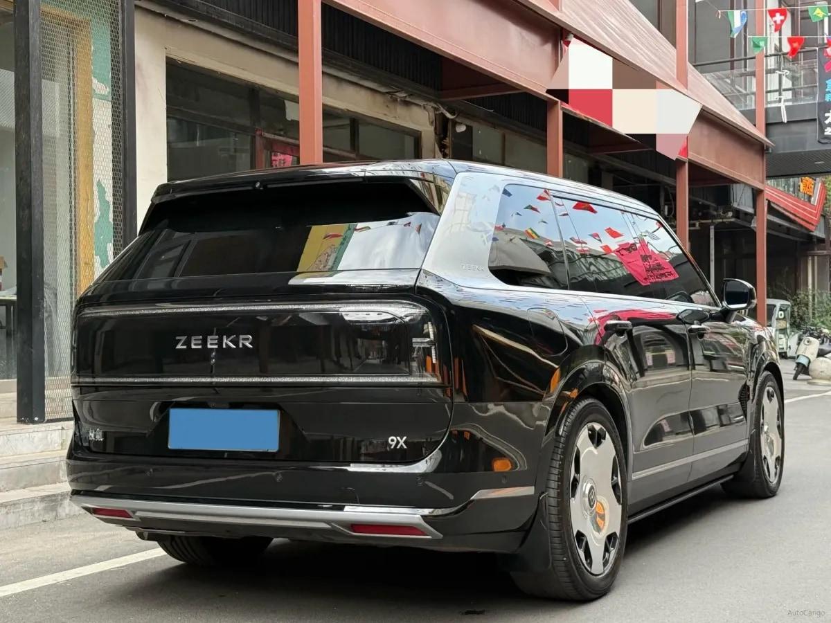 2025 Zeekr 9X 2.0T 279HP L4 1DHT PHEV image 5