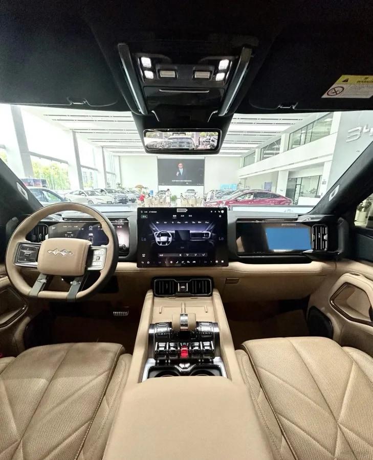 2025 Fang Cheng Bao Bao 8 2.0T 245HP L4 E-CVT PHEV 36.8KWH image 5