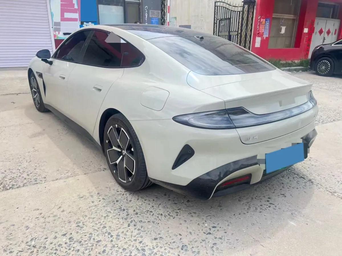 2024 Xiaomi SU7 BEV 73.6KWH image 5