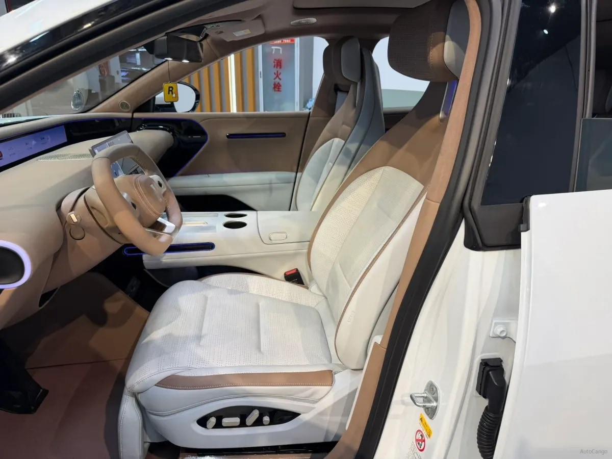 2024 Avatr 07 1.5T 156HP L4 REEV 39.05KWH 230km image 5