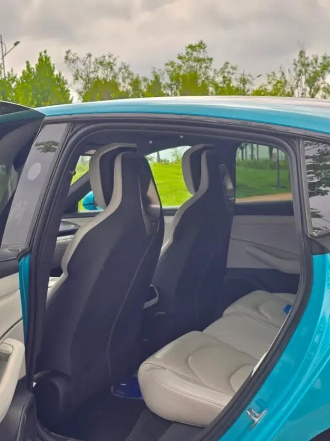 2024 Xiaomi SU7 BEV 94.3KWH image 5