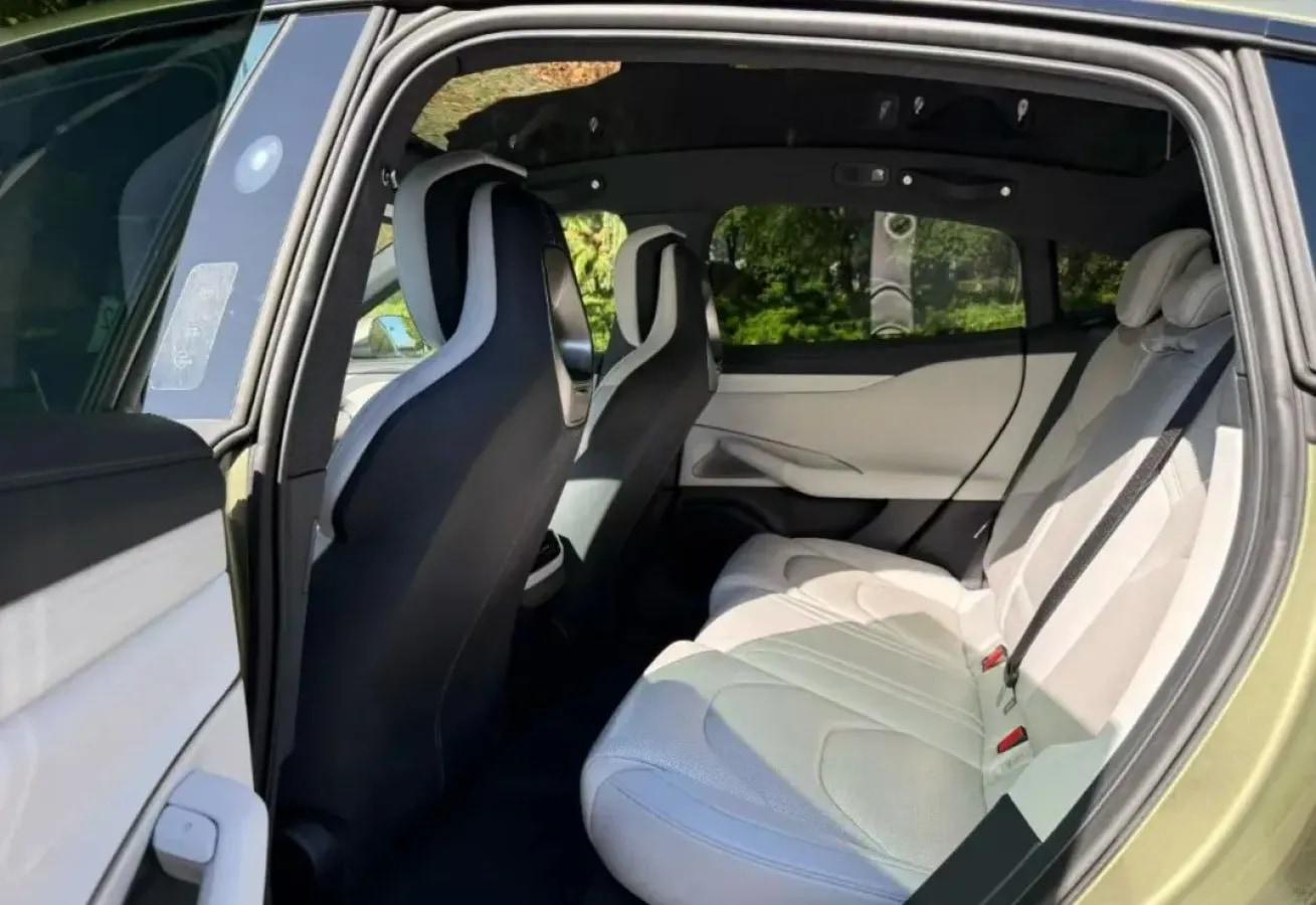 2024 Xiaomi SU7 BEV 94.3KWH image 5