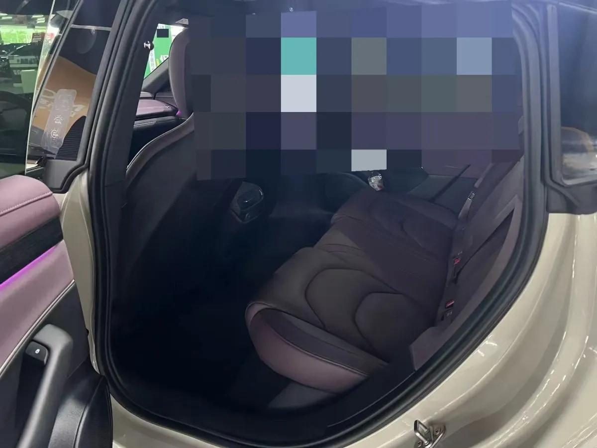 2024 Xiaomi SU7 BEV 73.6KWH image 5
