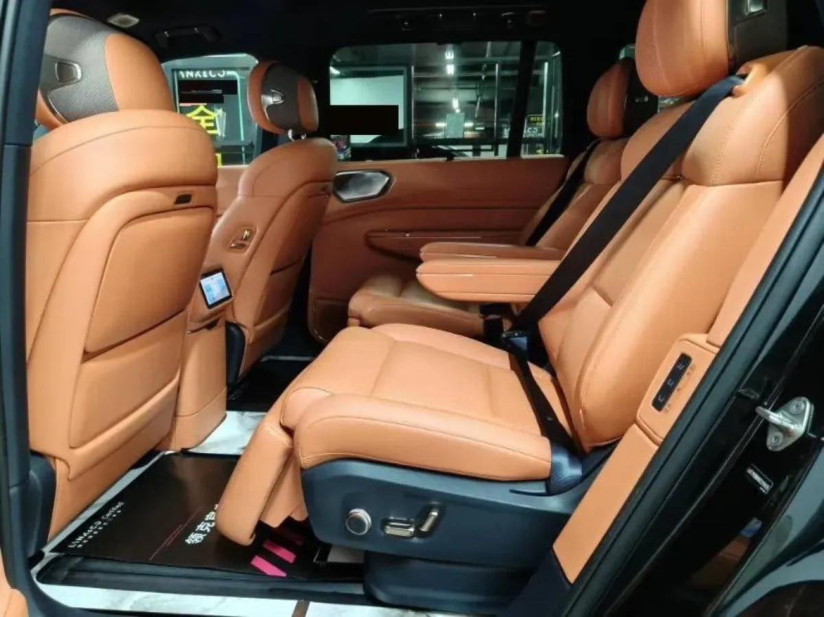 2025 LYNK&CO 900 2.0T 254HP L4 3DHT PHEV image 5