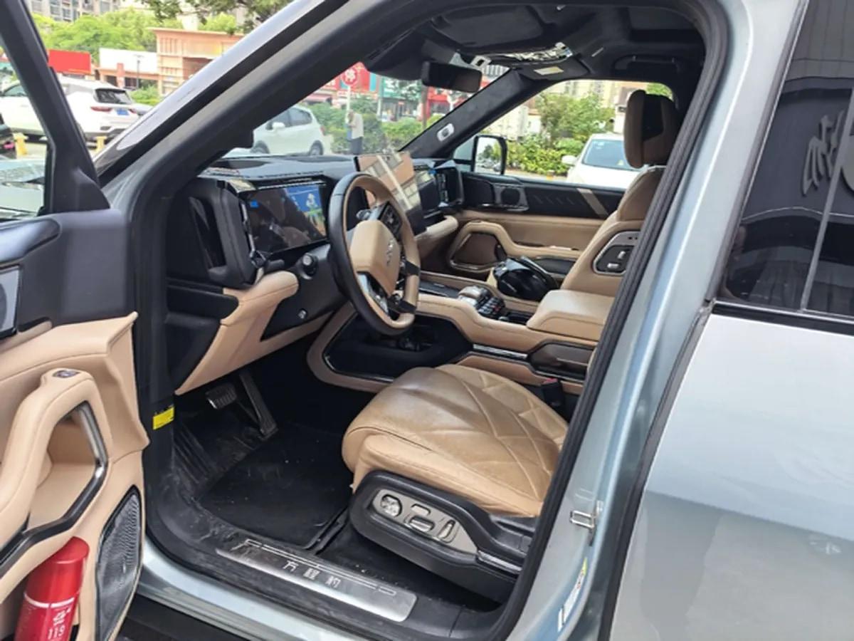 2025 FangChengBao Bao 8 2.0T 245HP L4 E-CVT PHEV 36.8KWH image 5