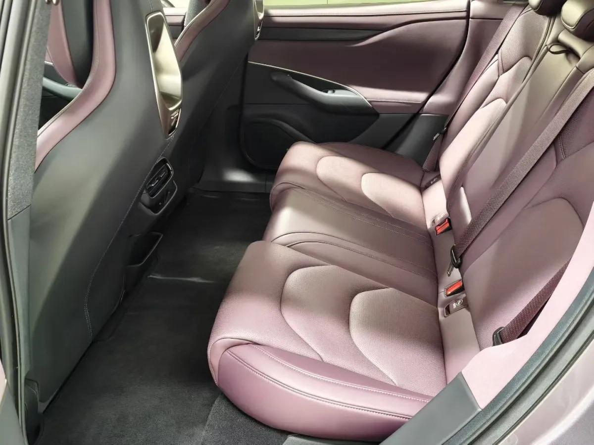 2024 Xiaomi SU7 BEV 73.6KWH image 5