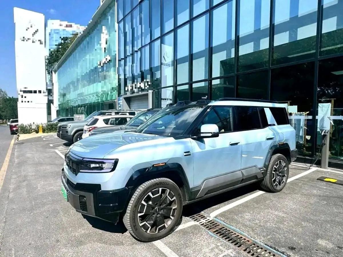 2025 FangChengBao Bao 8 2.0T 245HP L4 E-CVT PHEV 36.8KWH image 5