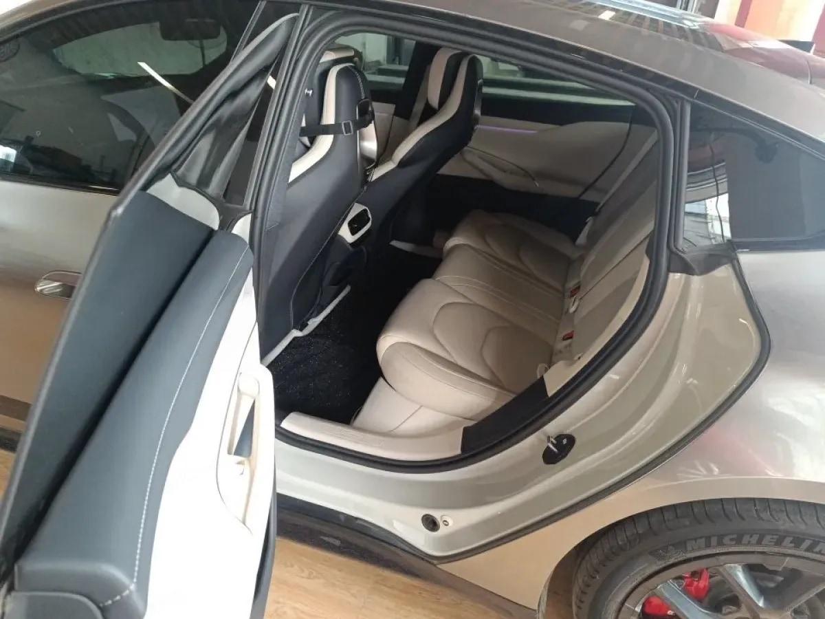 2024 Xiaomi SU7 BEV 73.6KWH 700km image 5