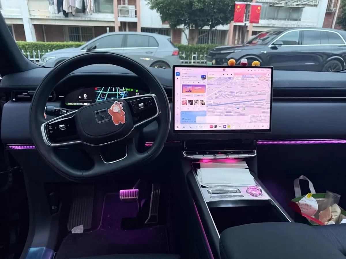 2025 Zeekr 9X 2.0T 279HP L4 1DHT PHEV 55KWH 300km image 5