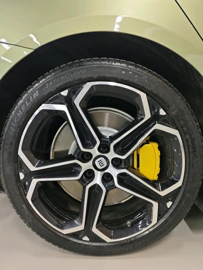 2024 Xiaomi SU7 BEV 94.3KWH image 5