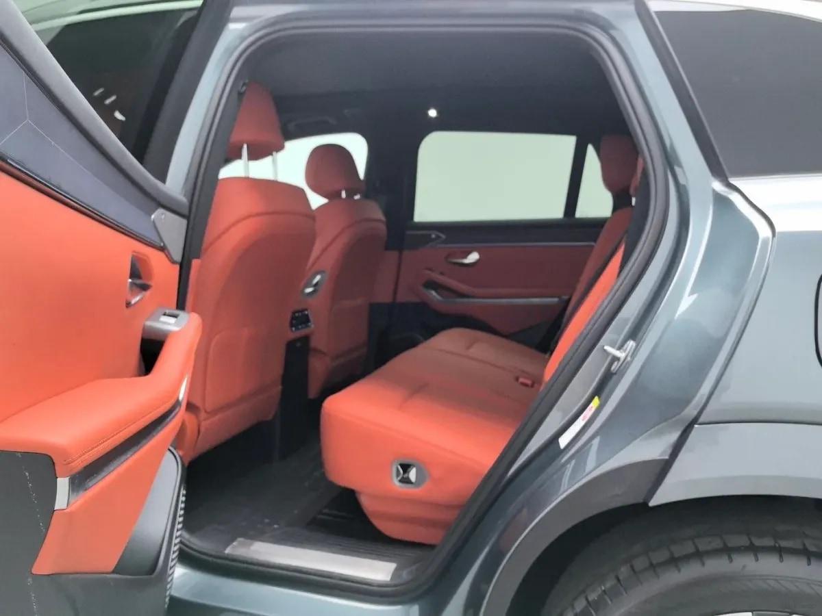 2025 BYD Tang L 1.5T 156HP L4 E-CVT PHEV 35.6KWH 175km image 5