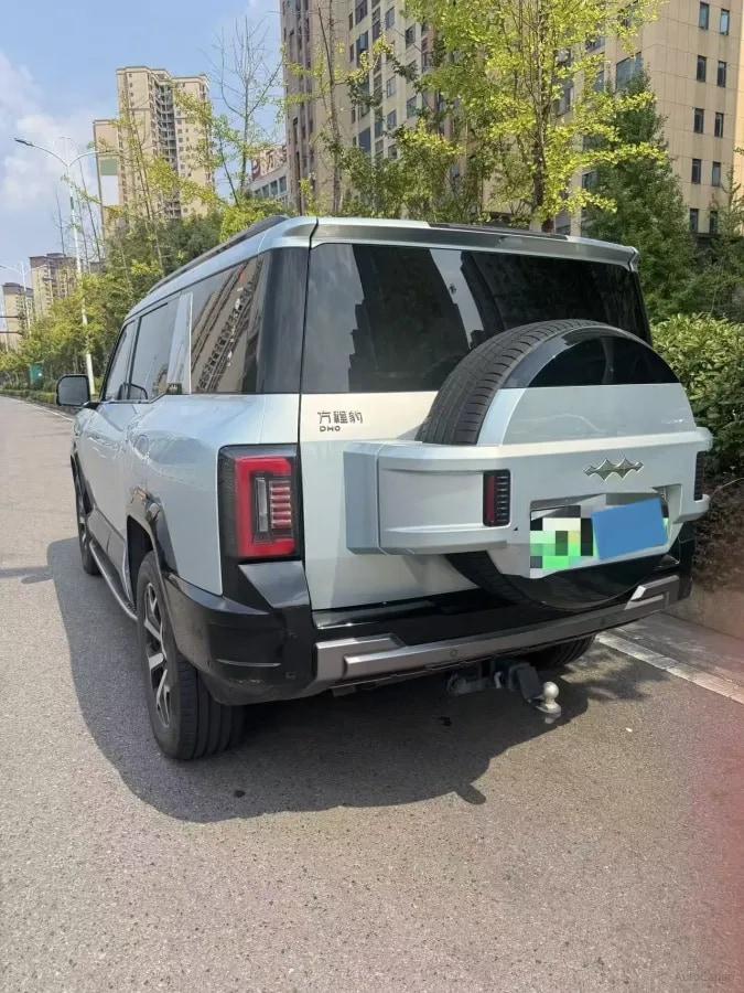 2025 Fang Cheng Bao Bao 8 2.0T 245HP L4 E-CVT PHEV 36.8KWH image 5