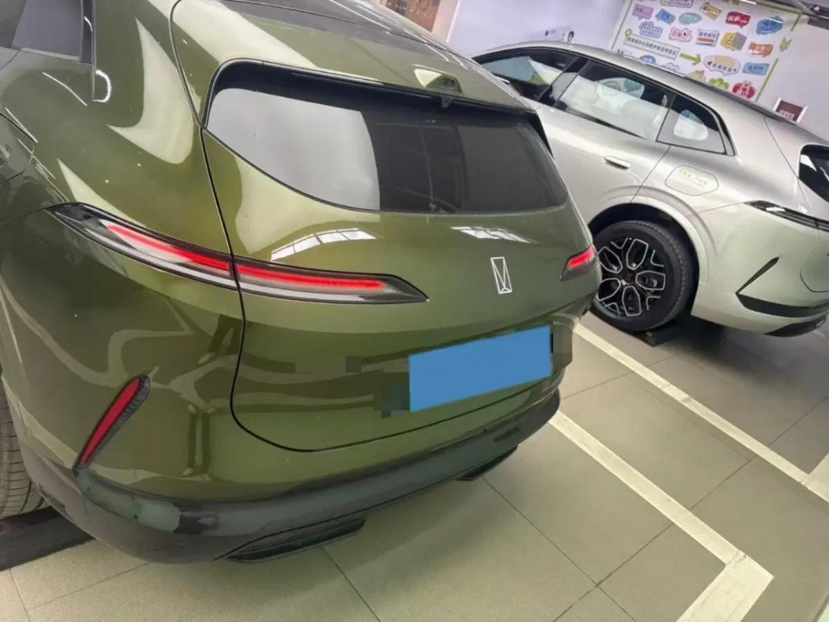 2024 Avatr 07 BEV 82.16KWH 610km image 5