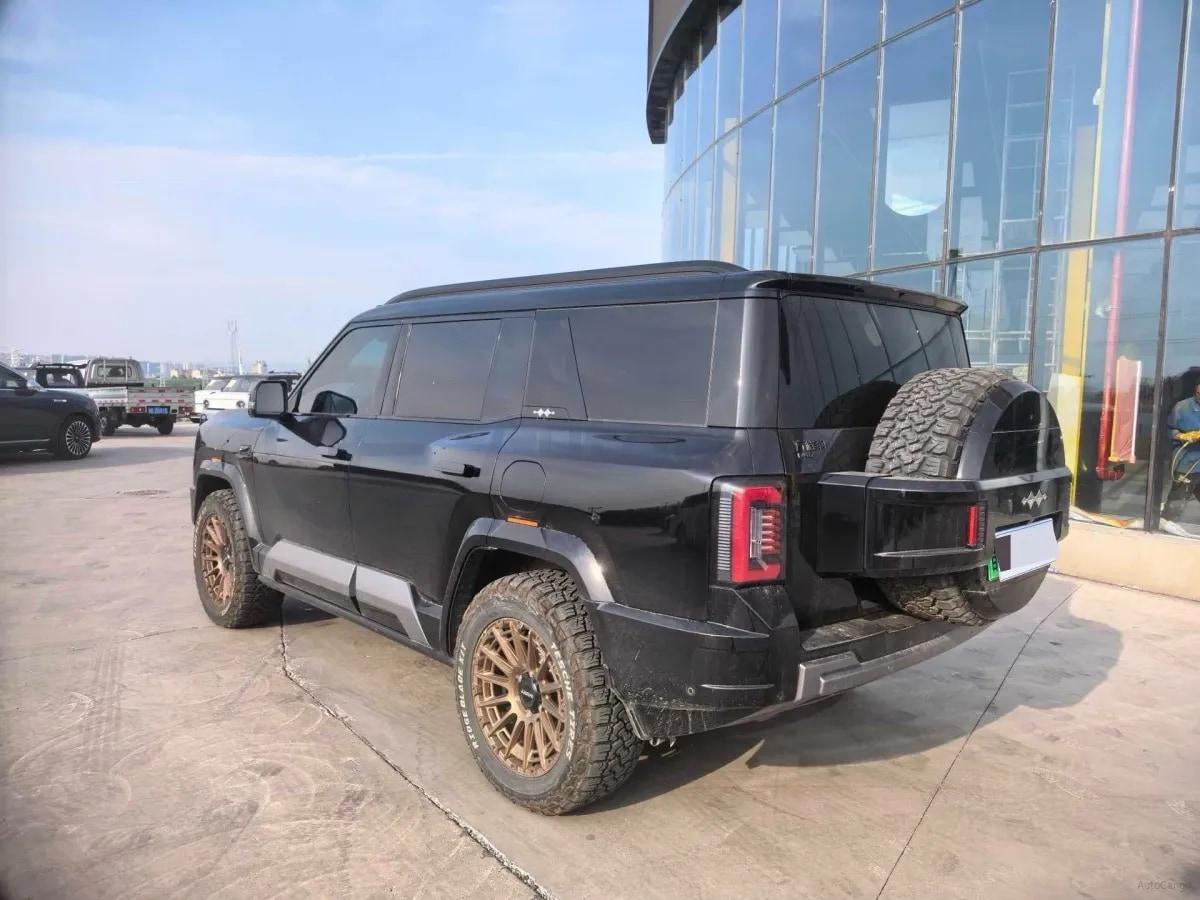 2025 FangChengBao Bao 8 2.0T 245HP L4 E-CVT PHEV 36.8KWH image 5