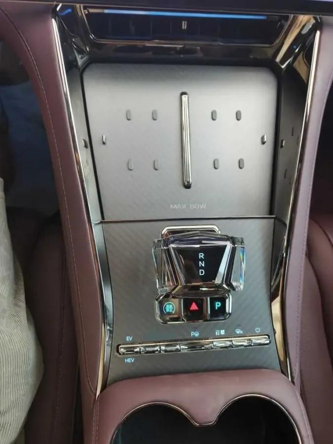 2024 Denza DenzaZ9GT 2.0T 207HP L4 E-CVT PHEV 38.5KWH 201km image 5
