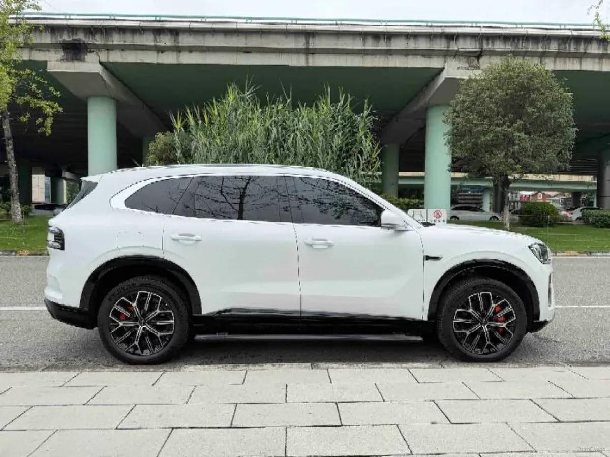 2026 Zeekr 8X 2.0T 279HP L4 1DHT PHEV 55KWH 318km image 5
