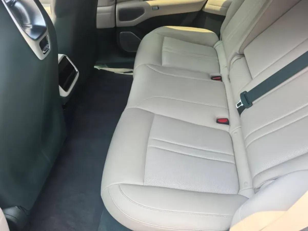 2025 Xiaomi YU7 BEV 101.7KWH image 5