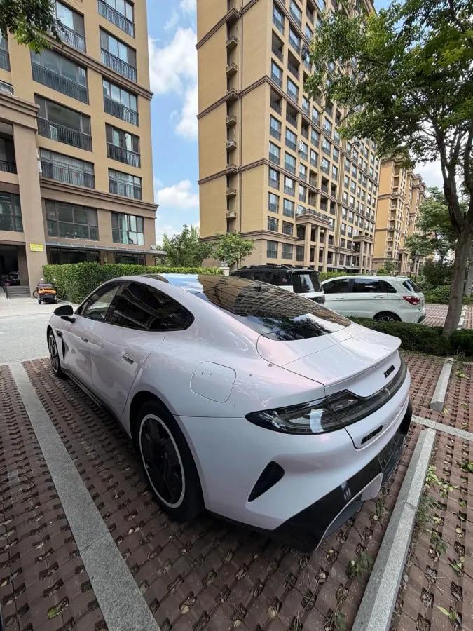 2024 Xiaomi SU7 BEV 73.6KWH image 5