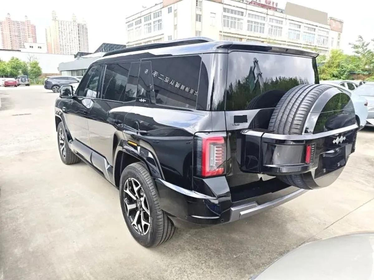 2025 FangChengBao Bao 8 2.0T 245HP L4 E-CVT PHEV 36.8KWH image 6