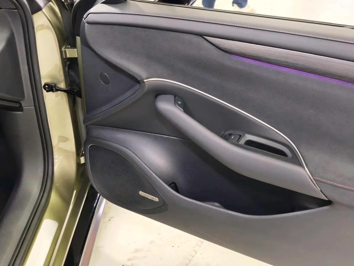2024 Xiaomi SU7 BEV 73.6KWH image 6