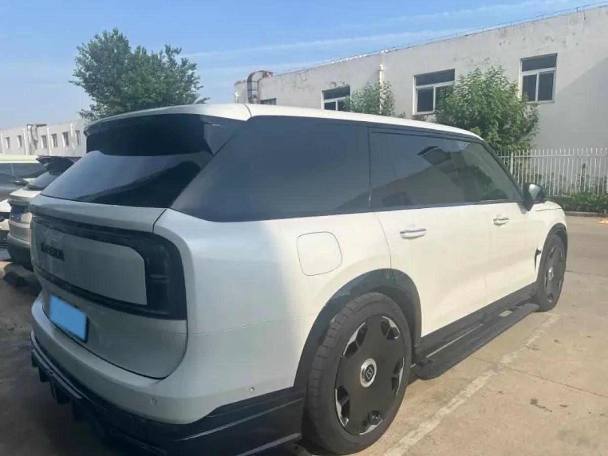 2025 Zeekr 9X 2.0T 279HP L4 1DHT PHEV image 6