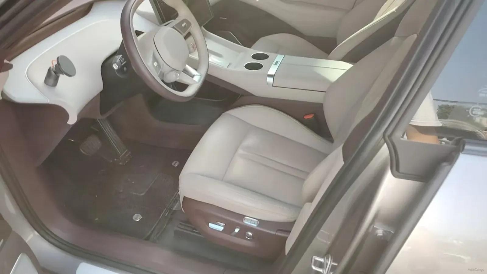 2025 Xiaomi YU7 BEV 96.3KWH image 6
